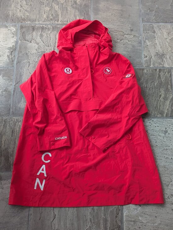 lululemon athletica Jackets & Blazers - Lululemon Team Canada Women's Rain Poncho
